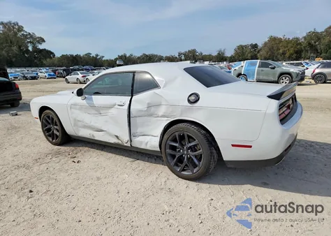 2023 Dodge Challenger Sxt z USA, uszkodzony, nr VIN 2C3CDZAG4PH565735